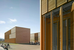 Hochschule Aalen Feuerverzinkte Unterkonstruktion einer Lamellenfassade