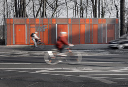 Gitterostfassade eines Gleichrichterwerks in Frankfurt/M