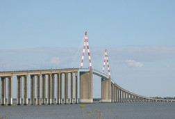 Saint-Nazaire-Brücke am Atlantik mit feuerverzinkter Bewehrung