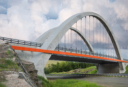 Stoneham-Brücke: Bögen und Fahrbahn mit feuerverzinkter Bewehrung